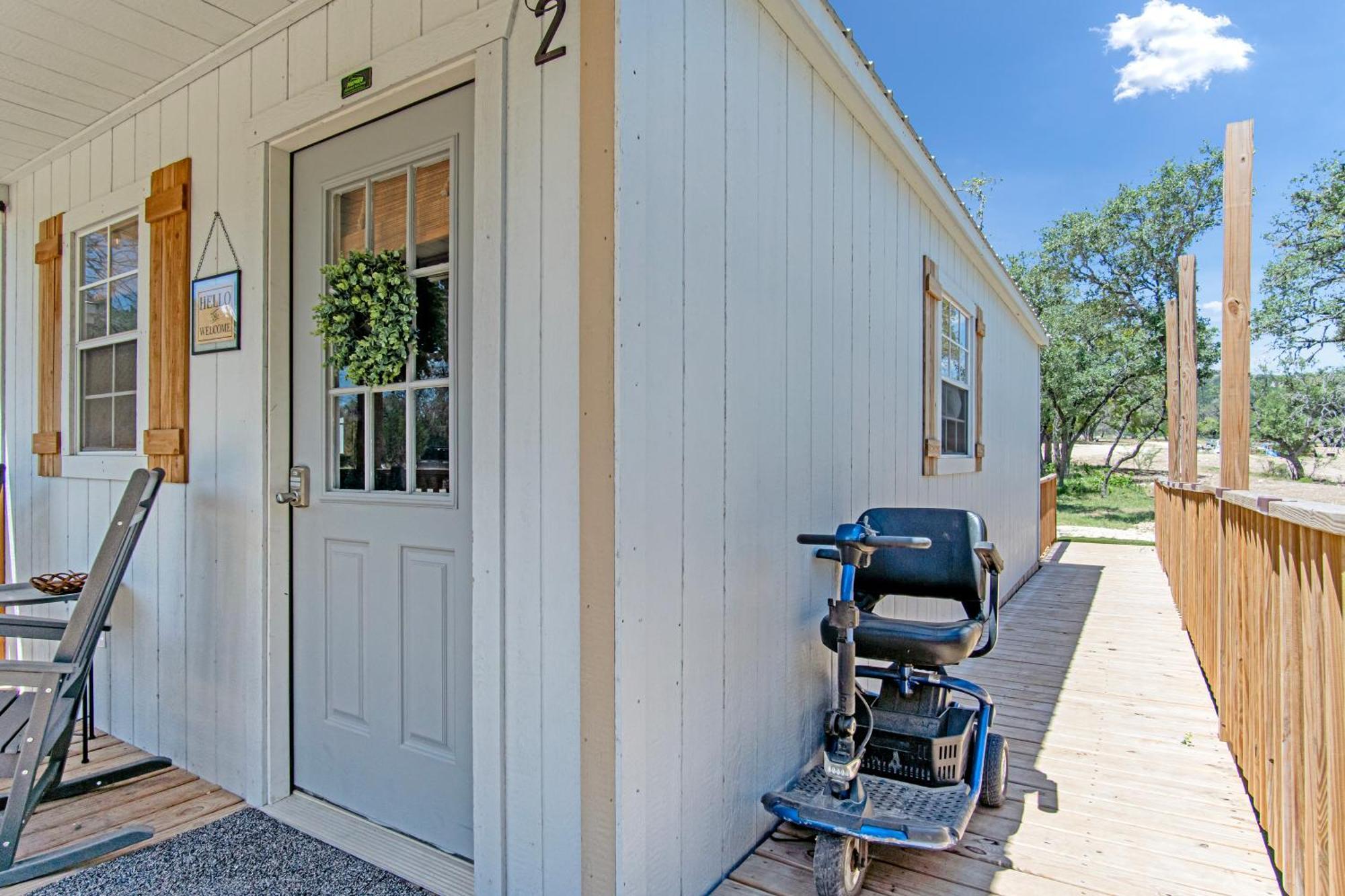 Lucky Star Ranch - Stargazer Hotel Tarpley Екстериор снимка